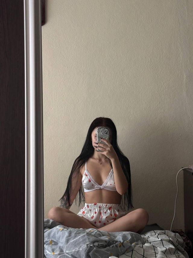 Индивидуалка Ева Ботанический Фотография 0